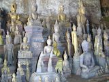 Pak Ou Hhle mit tausend Buddha Statuen