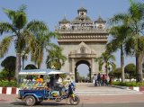 Laotischer Arc de Triomphe, genannt Patuxay, in Vientiane